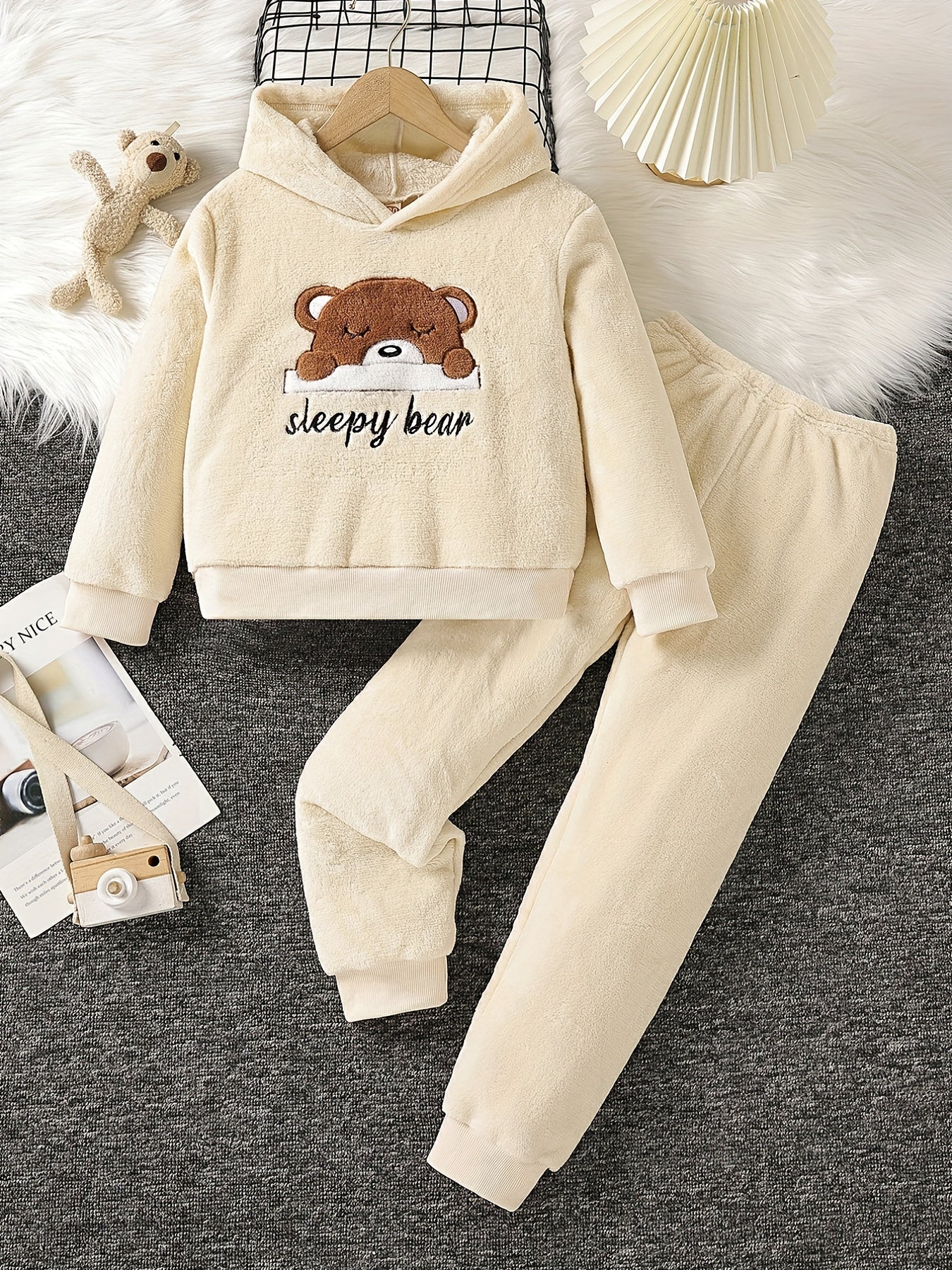 Kids 2pcs SLEEPY BEAR Flannel Pajamas Fleece Set