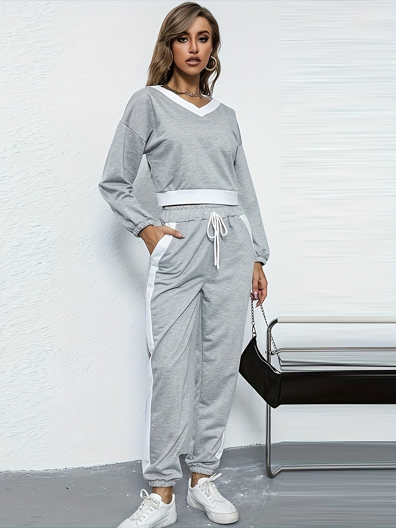  Colorblock Long Sleeve V Neck Crop Top & Joggers Set