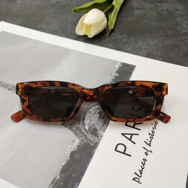 Men's Retro Small Frame Sunglasses for Travel Hipster