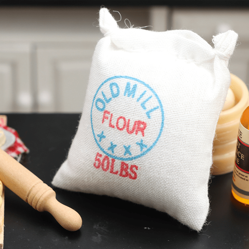 1:12 Scale Flour Bag & Rolling Pin Model Dollhouse Kitchen Decor