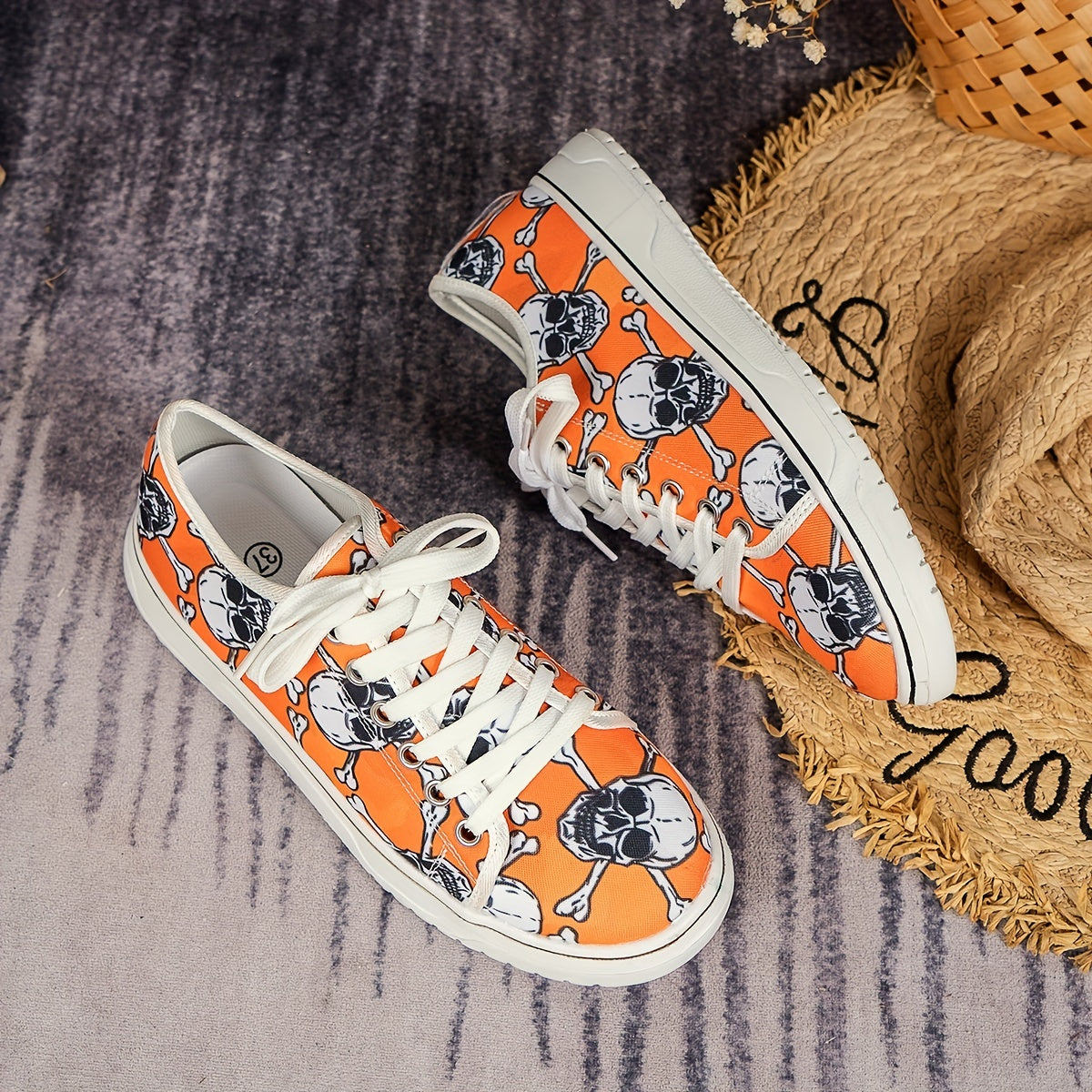 Women's Skull Print Canvas Shoes Casual Lace Up Outdoor Sneakers Lightweight