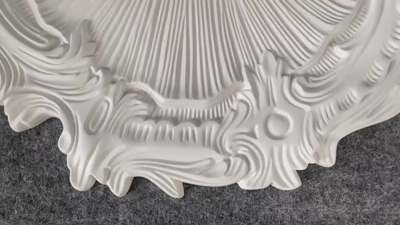 Modern Carved Round Gypsum Ceiling Lamp Holder