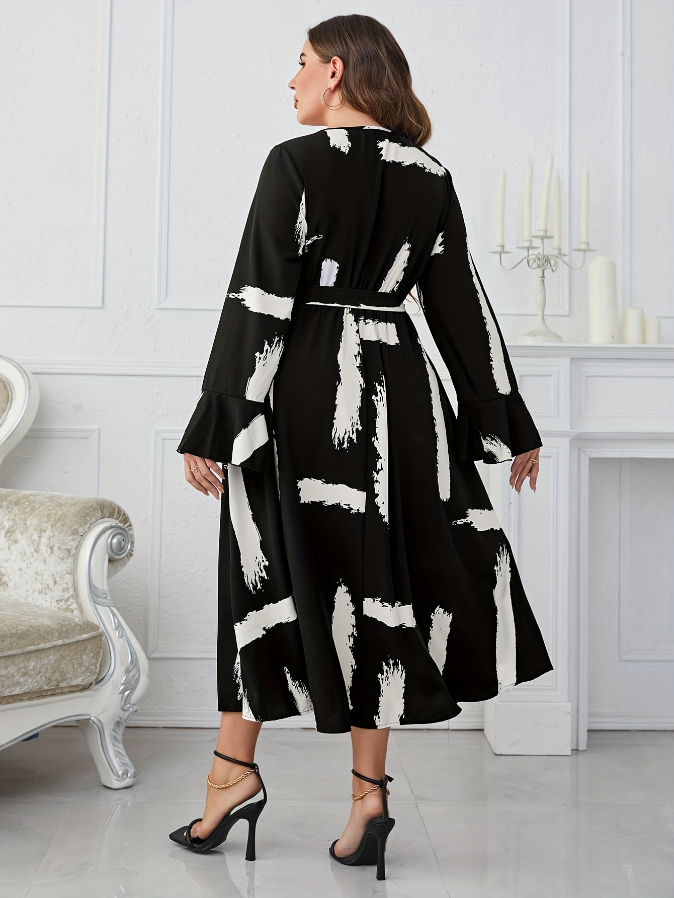  Casual Dress Women's Plus Bell Sleeve Round Neck Cut Out Dress