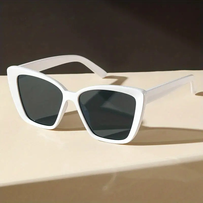 Cat Eye Sunglasses Women Retro Outdoor Shades Classic Vintage Sun Glasses