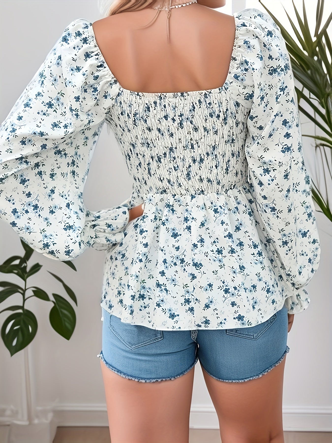  Ditsy Print Lantern Sleeve Peplum Top