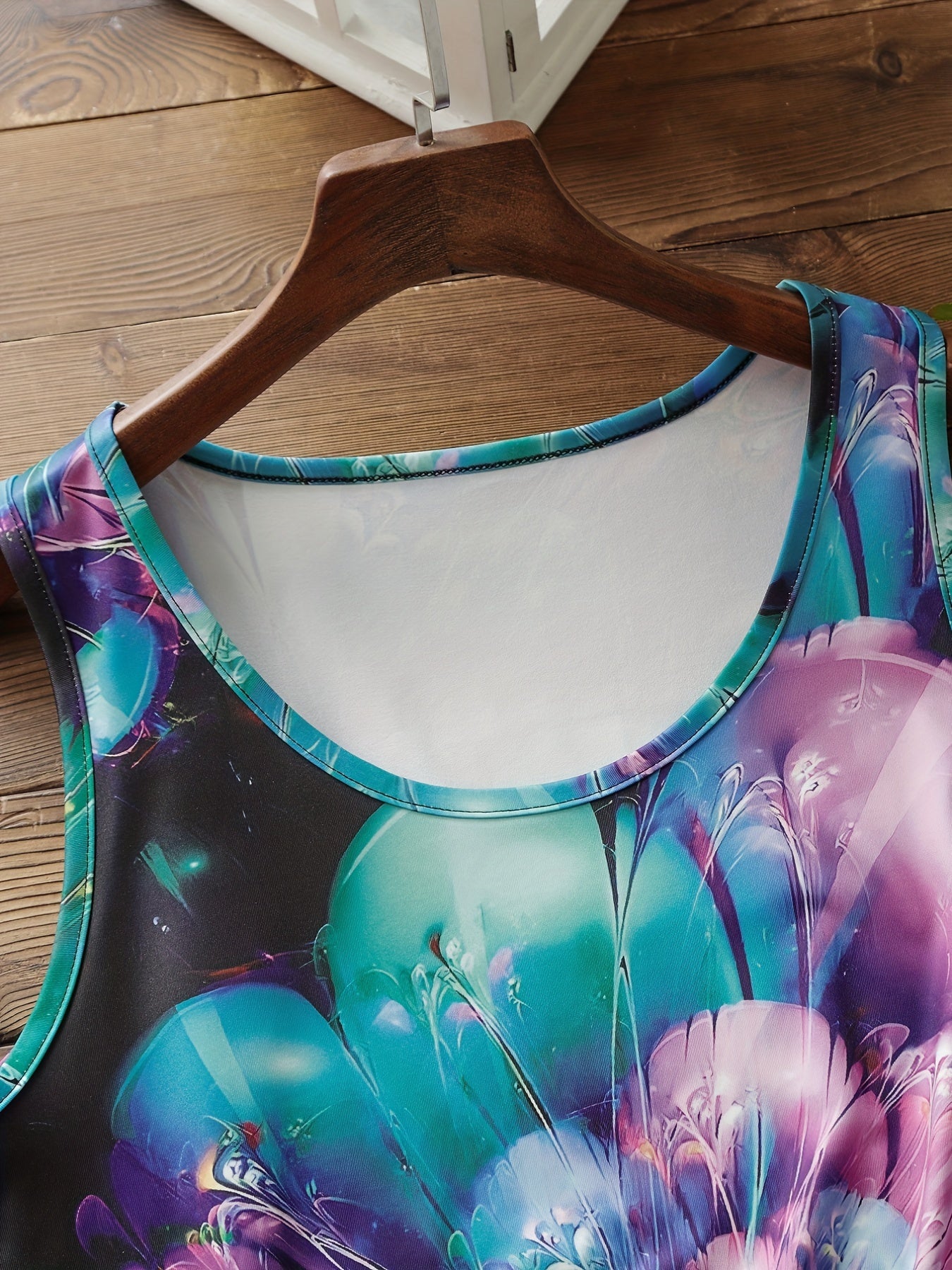  Floral Print Round Neck Tank Top