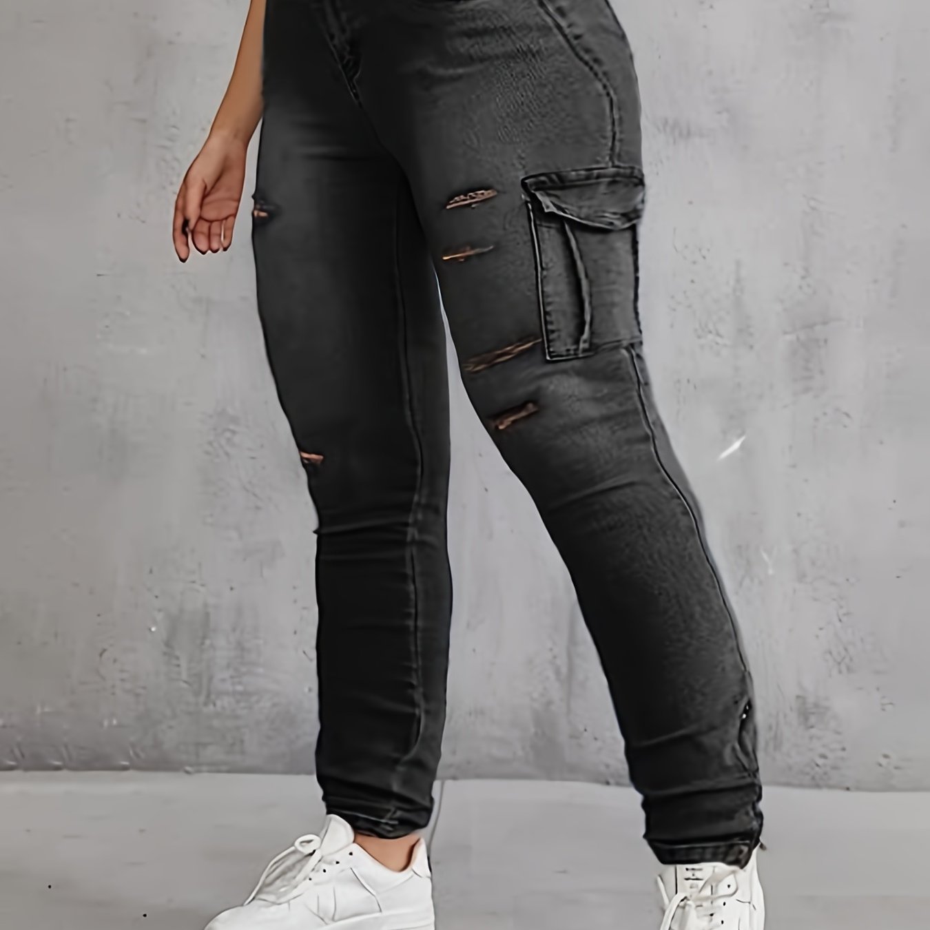 Women's Plus Size Casual Ripped Cargo Jeans