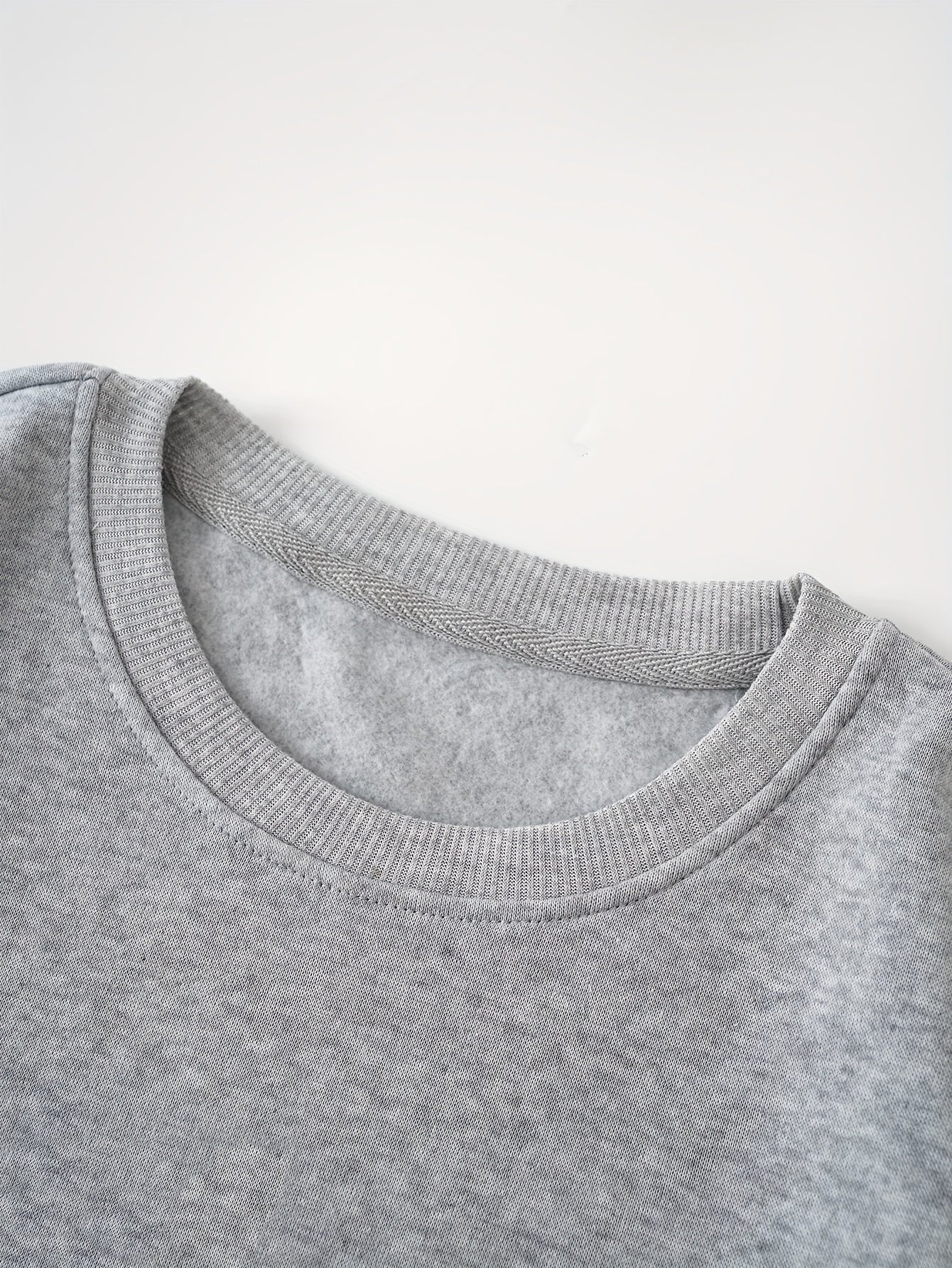 Letter Graphic Sporty Sweatshirt for Women