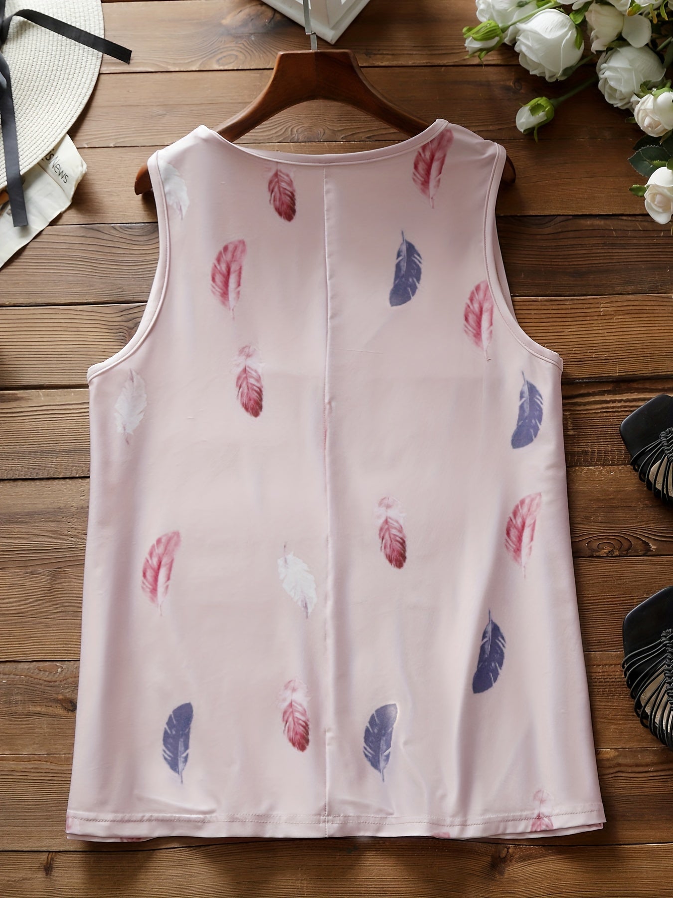  Colorblock Feather Print V-Neck Tank Top