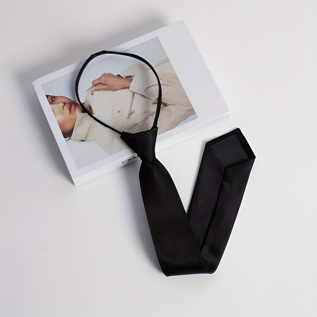 Minimalist Campus Style Solid Tie