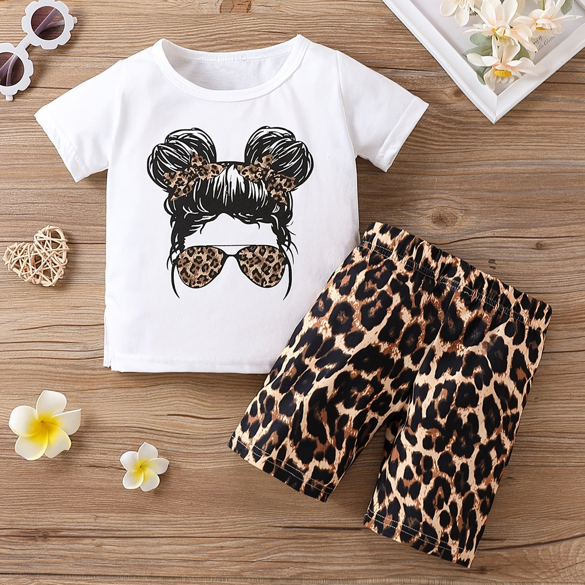 2pcs Baby Girls Leopard & Figure Print Tee Top & Shorts Set