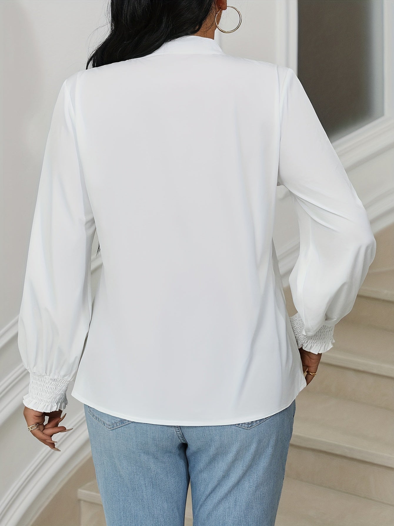  Solid Lantern Sleeve V Neck Top