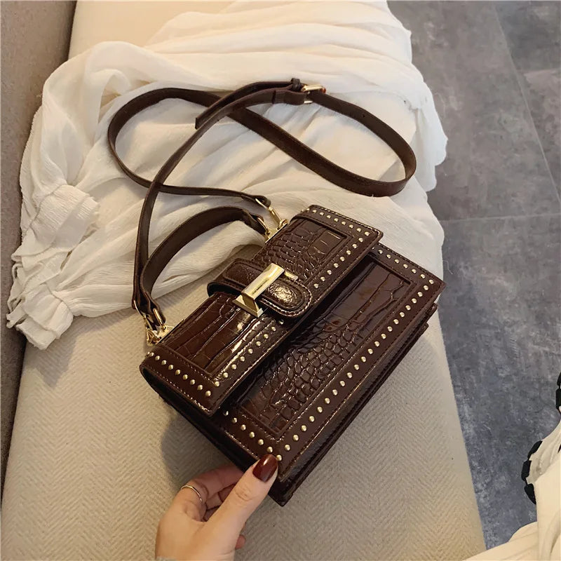 Retro Rivet Messenger Bag Wave Version Women Shoulder Small Square Bag