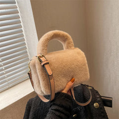Plush Messenger Bag for Women, Autumn/Winter All-match Portable Bag