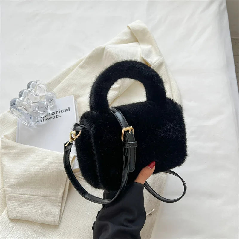 Plush Messenger Bag for Women, Autumn/Winter All-match Portable Bag