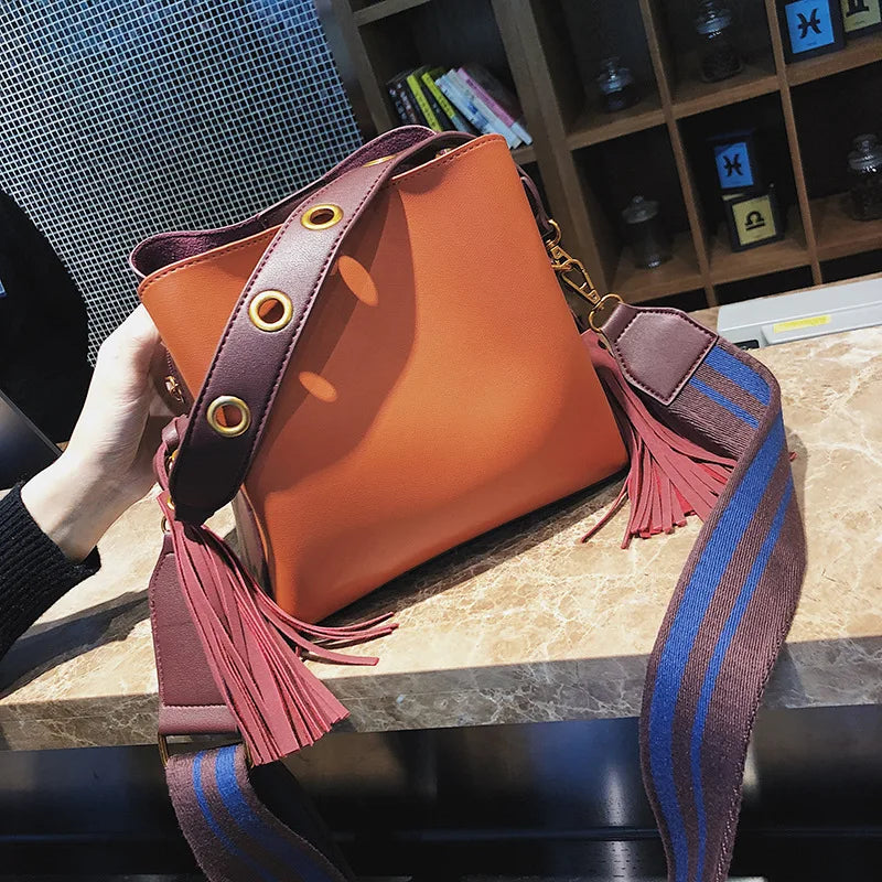 Women Leather Shoulder Bag Crossbody Bucket Bag Width Strap L116