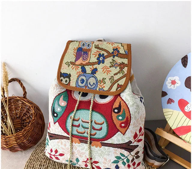 Retro Parrot Drawstring Backpack for Women