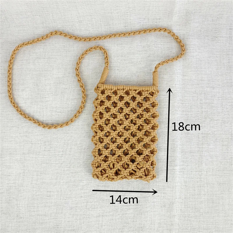 Straw Tassel Crossbody Bag for Summer Beach with Mobile Phone Compartment