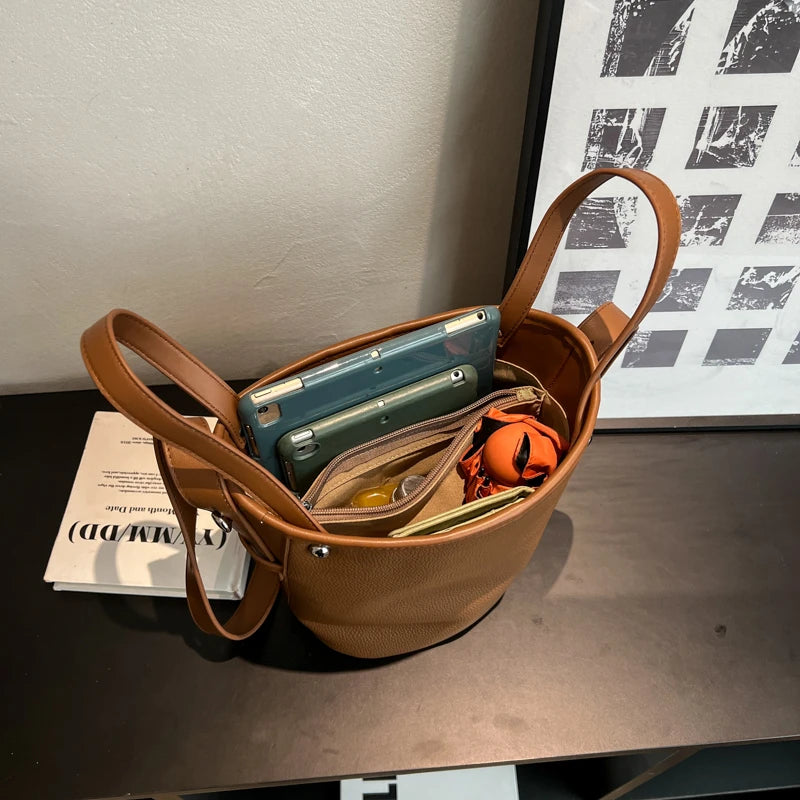 Women's Soft Leather Messenger Bag Adjustable Shoulder Strap Crossbody Bag