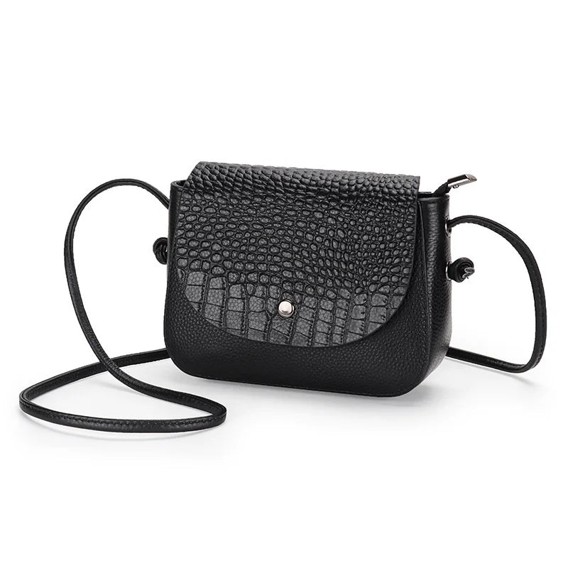 Square Rivet Messenger Bag Chain Crossbody Bag