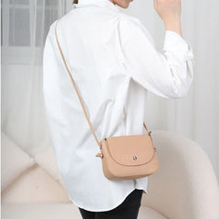 Square Rivet Messenger Bag Chain Crossbody Bag