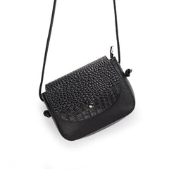 Square Rivet Messenger Bag Chain Crossbody Bag