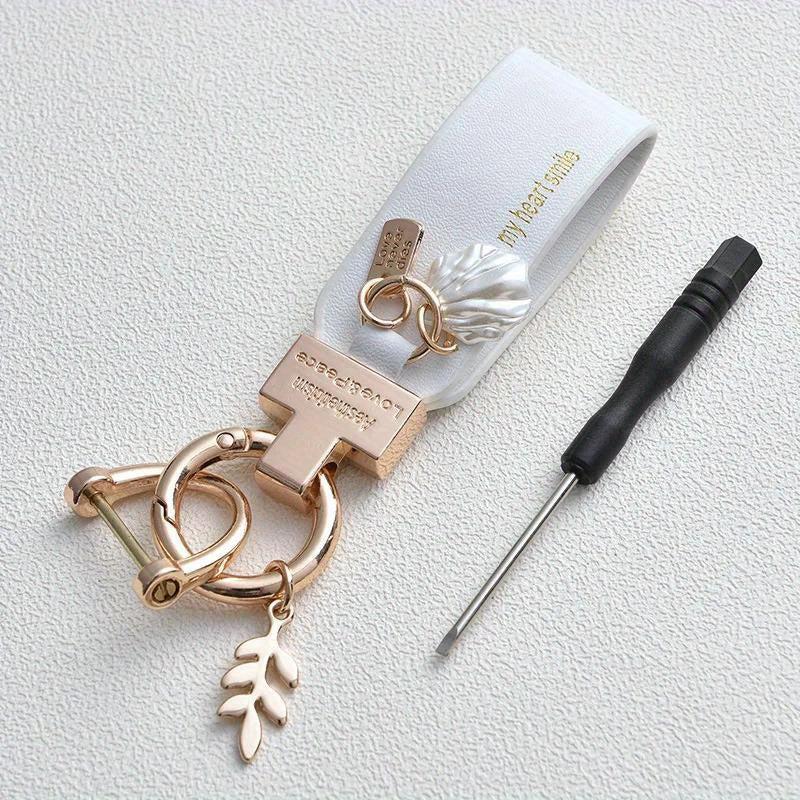 Leaf Shell Pendant Keychain PU Leather Key Ring for Women Men