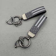 PU Leather USA Flag Car Key Chain - America Flag Key Ring for Motorcycles SUV