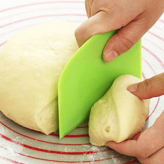 Plastic Cake Cream Spatula Dough Butter Scraper Baking Tool
