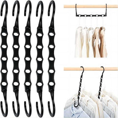 Sturdy Plastic Hangers for Organizing and Storing Clothes