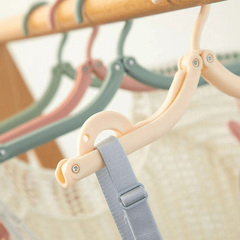 Portable Folding Travel Hanger Multifunctional Clothes Rack Clip