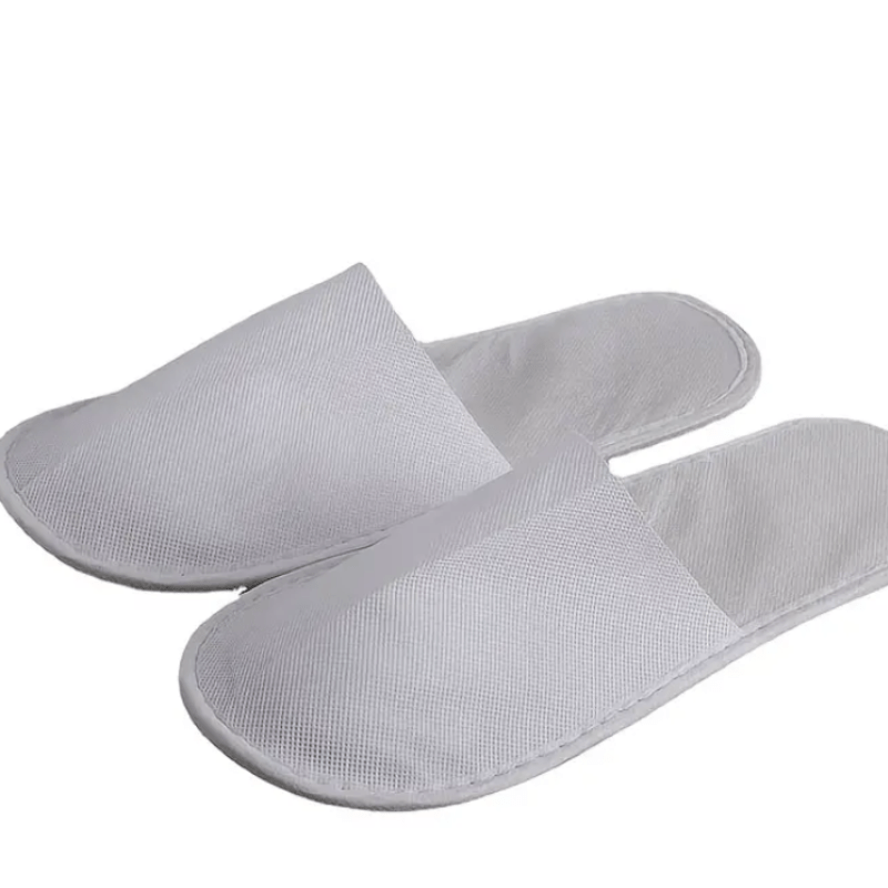 Disposable Spa Slippers Bulk Pack of 100 Throw Away Hotel House Slippers