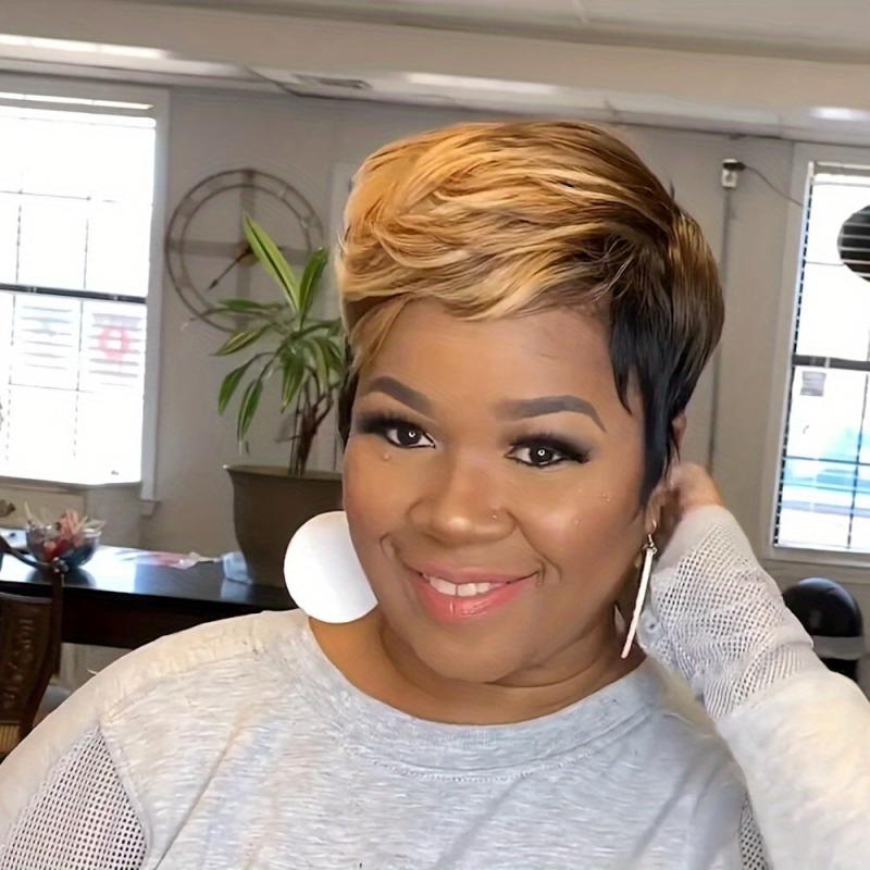Short Straight Layered Hair Wigs Synthetic Fiber Short Pixie Cut Wigs For Women