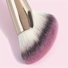 Angled Kabuki Makeup Brush for Face Contouring and Highlighting