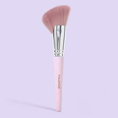 Angled Kabuki Makeup Brush for Face Contouring and Highlighting
