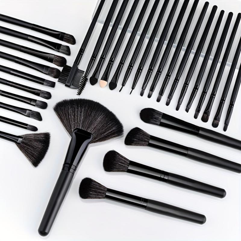 36pcs Makeup Set: 32 Brushes, 2 Velvet Puffs, 1 Sponge, 1 Silicone Mat