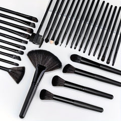 36pcs Makeup Set: 32 Brushes, 2 Velvet Puffs, 1 Sponge, 1 Silicone Mat