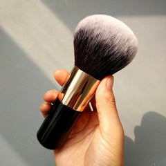 Large Size Fluffy Face Blush Brush Soft Face Brush