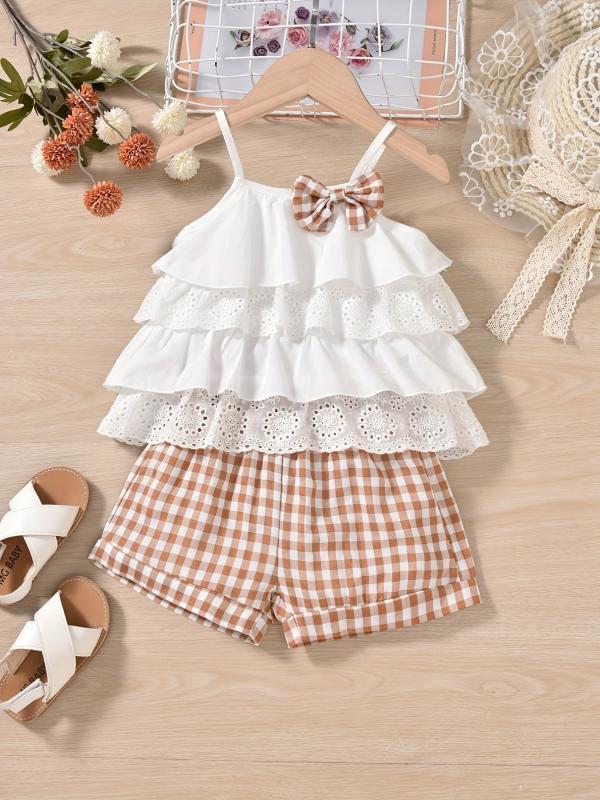 2pcs Girls Ruffles Flower Hollow Bow Top & Plaid Shorts Set
