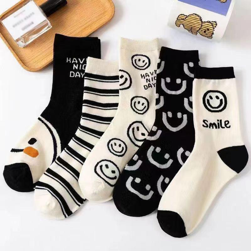5 Pairs Happy Face Crew Socks Cartoon Cat Mid Tube Socks Women Stockings