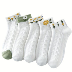 5 Pairs 3D Textured Short Socks & Comfy Embroidery Crew Socks Women's Stockings