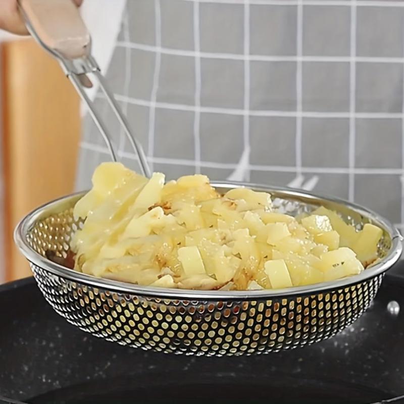 Stainless Steel Colander with Wooden Handle - Kitchen Essential