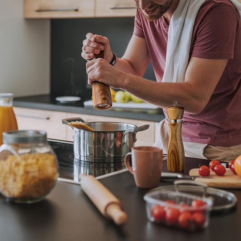 Wooden Spice Grinder Manual Pepper Mill Spice Crusher