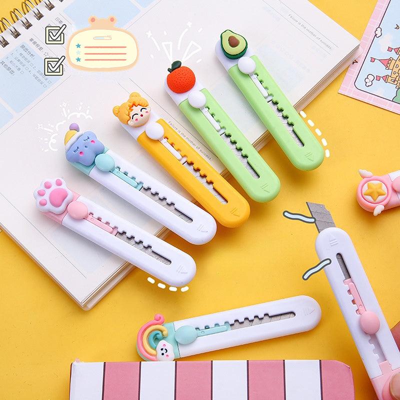 Girl's Heart Shaped Mini Utility Cutter