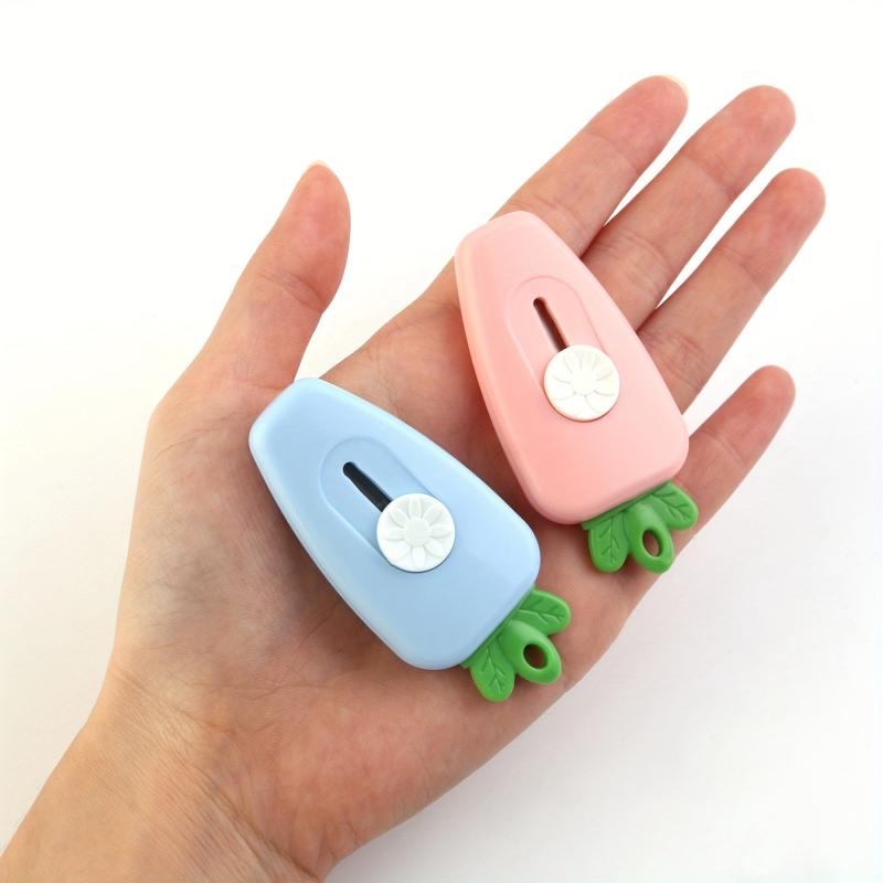 2pcs Carrot Shaped Mini Art Utility Knives Box Cutter