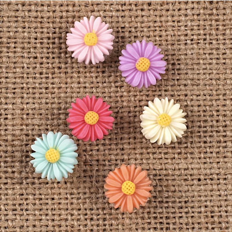 40pcs Small Daisy Flower Push Pins Colorful Cork Board Thumb Tacks
