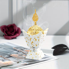 Middle East Modern Golden Candlestick Ornament