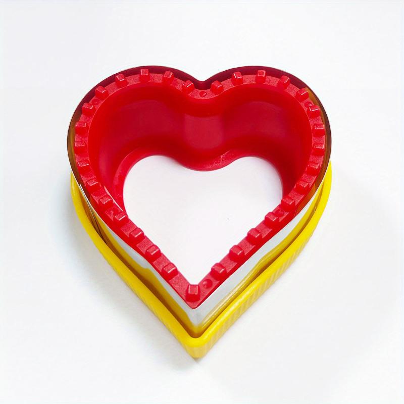2pcs Heart Sandwich Cutter And Sealers Stainless Steel Cookie Cutters