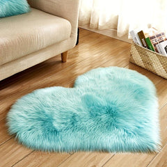 Heart Shaped Faux Sheepskin Fur Area Rug, Soft Fluffy Shag Rug for Girls Bedroom