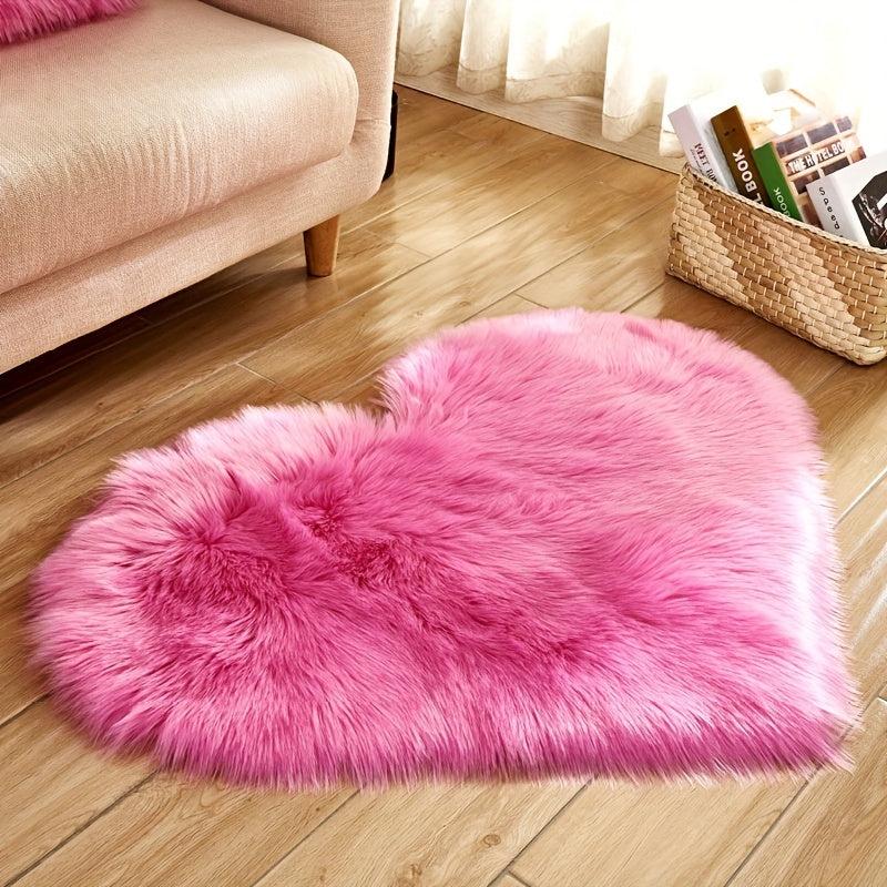 Heart Shaped Faux Sheepskin Fur Area Rug, Soft Fluffy Shag Rug for Girls Bedroom